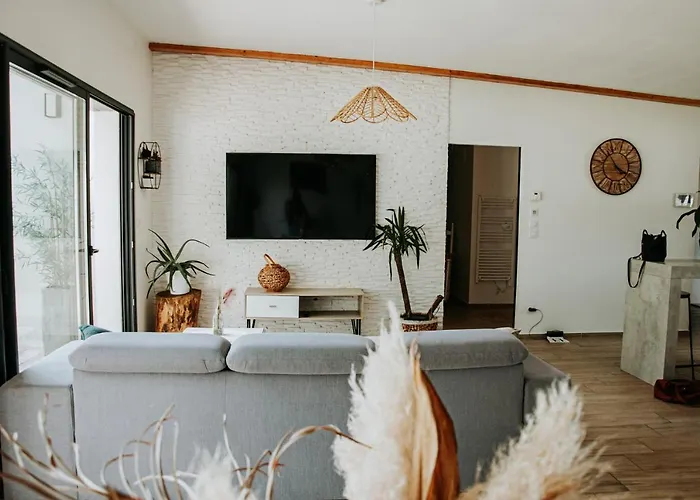 La ô Bois - Billard&baby-foot - Face à La Forêt *